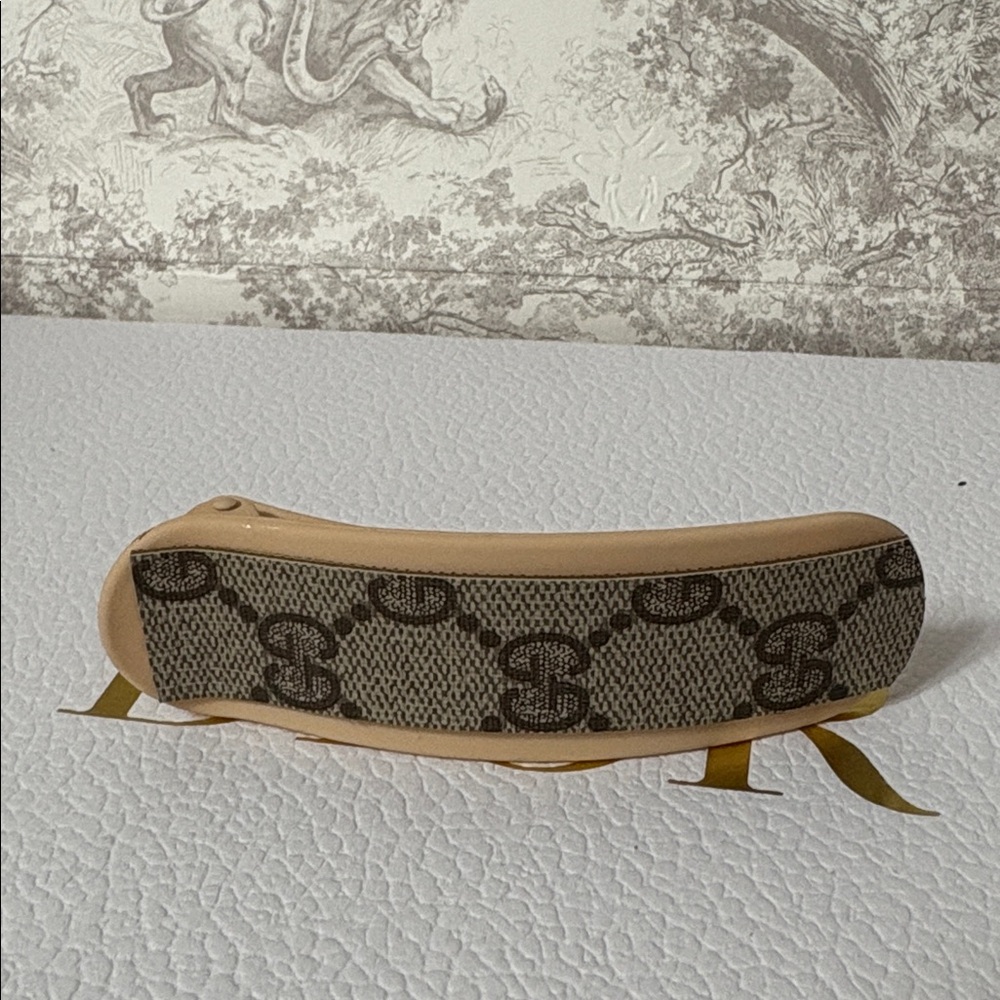 Gucci Logo Large Hair Clip